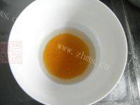自制广式椰蓉月饼做法图解1)