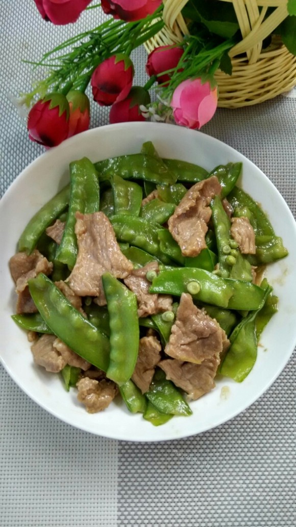 色香味浓的荷兰豆炒肉片