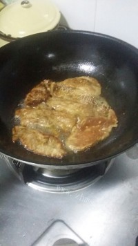 美味的香煎猪扒做法图解3)
