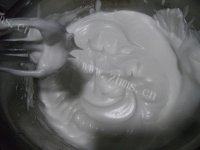 波点蛋糕卷自制做法图解5)