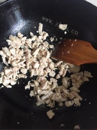 美味的鸡肉杏鲍菇披萨做法图解7)