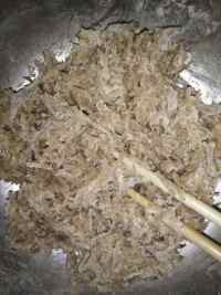 美味的山东煎咸菜做法图解3)