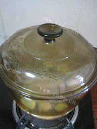 美味的金针菇肉丸汤做法图解7)