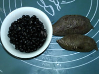 营养紫薯黑豆浆的做法图解一