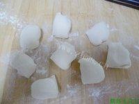 口感好的韭菜馅饼做法图解8)