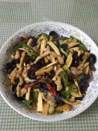 家常菜杏鲍菇肉丝