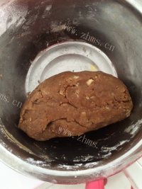 自制红糖核桃饼干做法图解7)