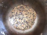 自制花生芝麻酥饼做法图解6)