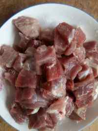 秘制土豆炖肉做法图解2)