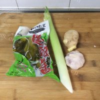 美味的酸菜鱼做法图解2)