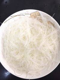 香辣的蒜蓉开边虾做法图解2)