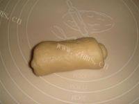 食欲满满的肠仔小面包做法图解13)