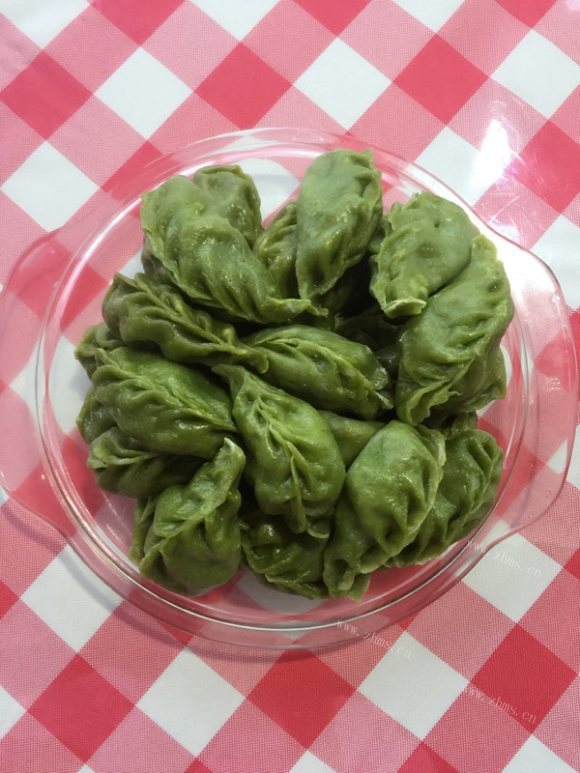 色味俱佳的菠菜饺子