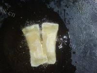 简易的豆沙春卷做法图解8)