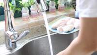 美味的煎鸡翅做法图解2)