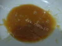 美味的枣泥豆沙月饼做法图解4)