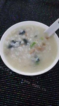 美味的皮蛋瘦肉粥
