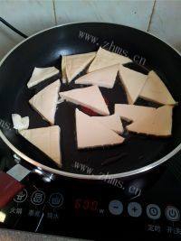 DIY美食-煎豆腐做法图解3)