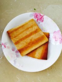 家常菜芹菜香干做法图解1)