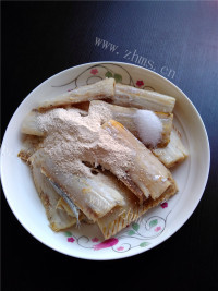 美味酸菜渡带鱼做法图解5)