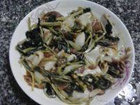 家常菜梅菜蒸猪肉做法图解5)