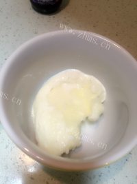 自制蓝莓奶昔做法图解1)