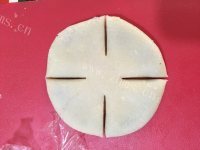 自制枣泥菊花酥做法图解13)