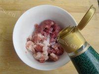 唇齿留香的香菇酿肉做法图解4)