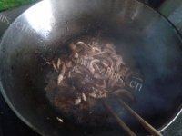 家常菜肉丝炒豇豆做法图解4)