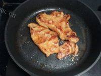 美味的香煎猪扒做法图解7)