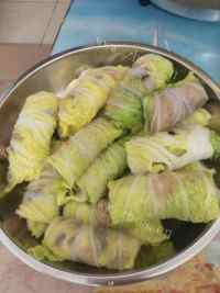自制白菜肉卷做法图解7)