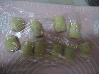 自制绿豆酥做法图解12)
