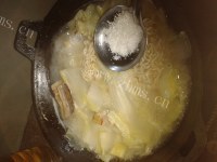 美味的鱼煮面汤做法图解6)