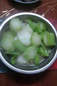 喷香的炒菜心