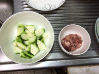 美味的丝瓜肉片汤做法图解1)