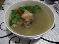 自制排骨汤