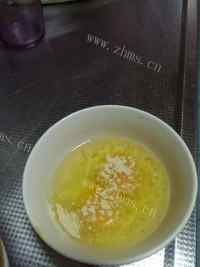 香甜的菠萝炒饭泰味做法图解3)