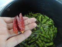 家常煮毛豆做法图解5)