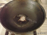 家常菜洋葱拌木耳做法图解5)