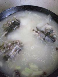家常鱼头豆腐汤做法图解6)