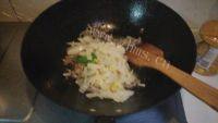 家常菜酸菜肉末做法图解8)