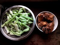 美味营养的排骨炖豆角做法图解1)