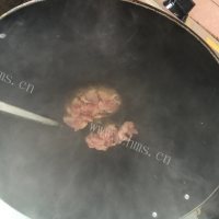 色香味浓的豆角炒肉做法图解3)