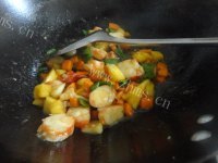 美味的菠萝炒大虾段的做法图解八