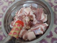 家常菜蜜汁红烧肉做法图解3)