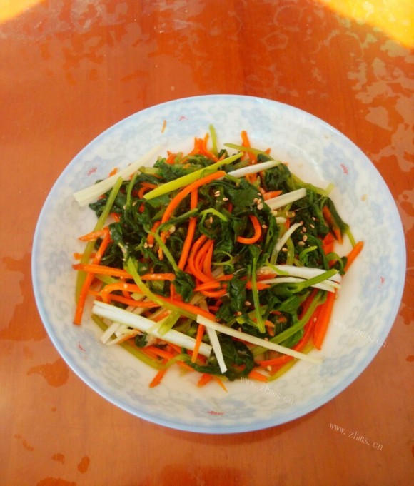 唇齿留香的凉拌芹菜叶