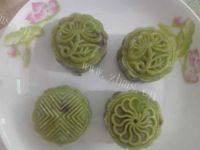 美味的自制冰皮月饼做法图解7)