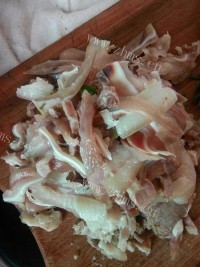 家常菜凉拌猪耳朵做法图解1)