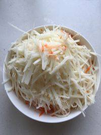 食欲满满的田园披萨做法图解1)