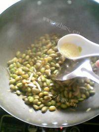 家常蒜香青豆做法图解10)